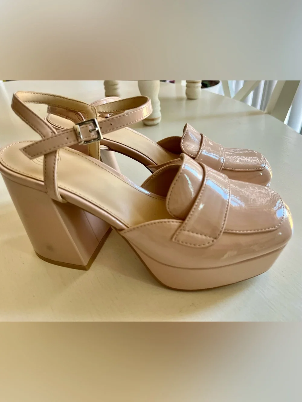 Urban Outfitters Women’s Platform Loafer Sandals - Nude Patent size 7